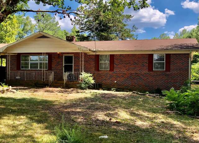 Property at 1518 Bird Farm Rd, Jasper, AL 35503, 3 beds, 1.5 baths