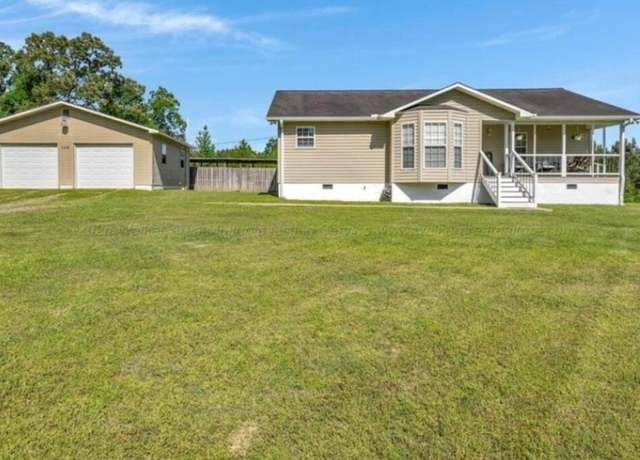Property at 108 Mountain Ln, Cordova, AL 35550, 3 beds, 2.5 baths