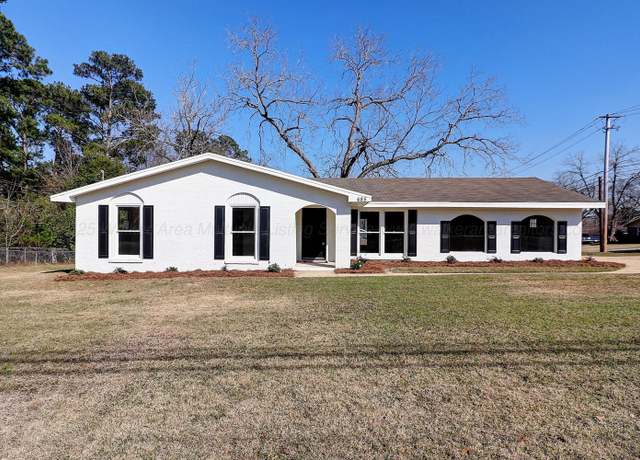 Property at 685 Hodgesville Rd, Dothan, AL 36301, 3 beds, 2 baths
