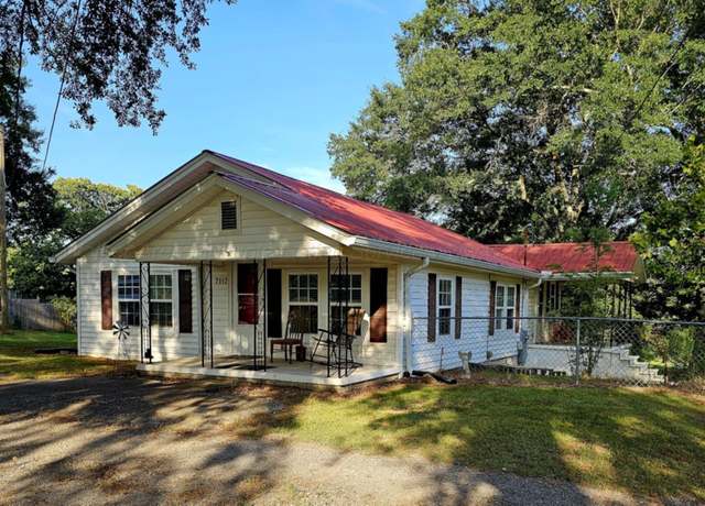 Property at 7117 Bankhead Hwy, Dora, AL 35062, 2 beds, 1 bath