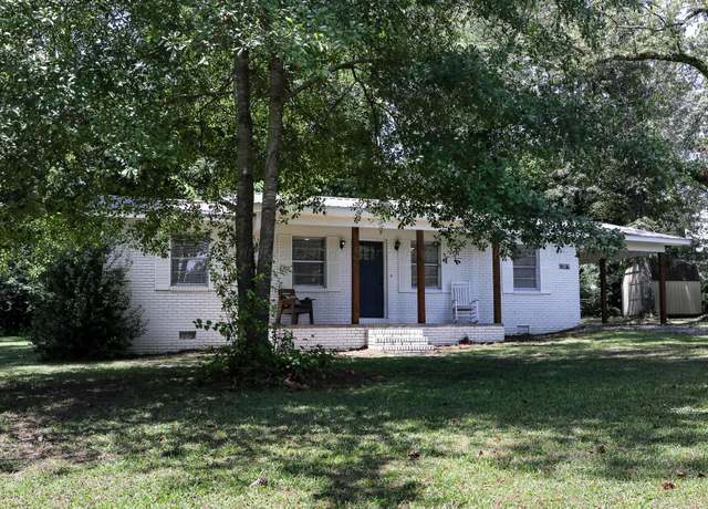 Property at 106 Deer St, Jasper, AL 35504, 2 beds, 1 bath