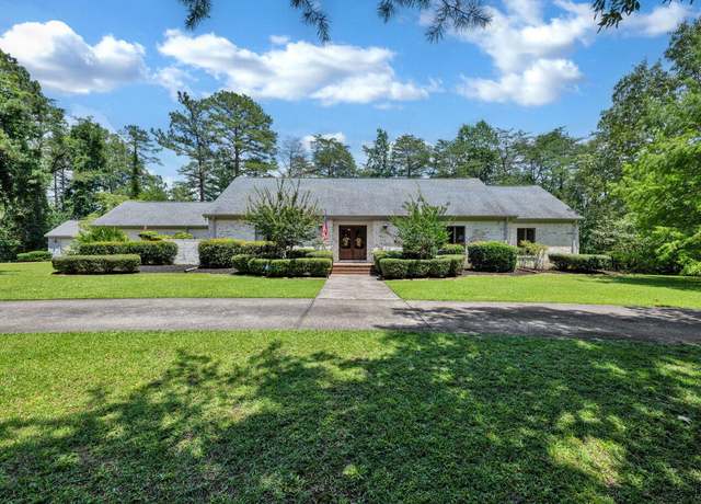 Property at 4201 Cliff Dr, Jasper, AL 35504, 4 beds, 3 baths