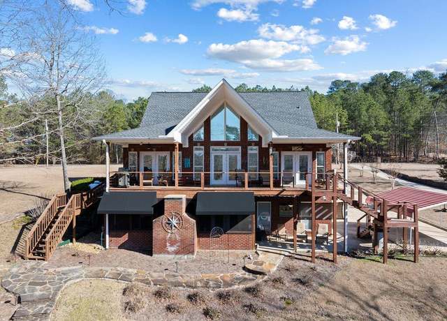 Property at 316 Boardwalk Way, Jasper, AL 35504, 4 beds, 3.5 baths
