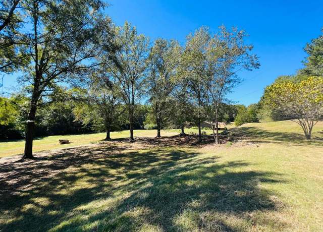 Property at 4015 Al-129, Winfield, AL 35594, 3 beds, 2 baths