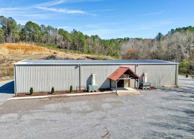 Property at 411 Mountain View Rd, Cordova, AL 35550, 3 beds, 4 baths
