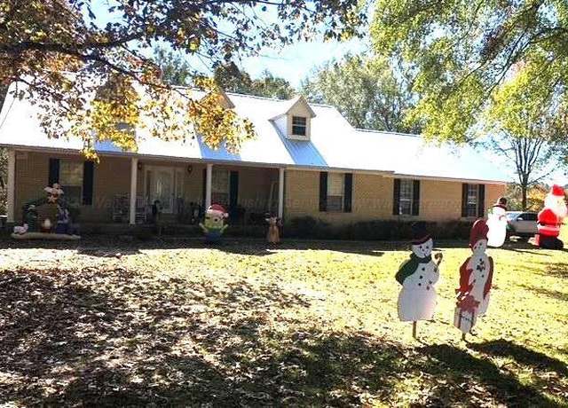 Property at 374 Quail Rd, Sulligent, AL 35586, 4 beds, 3 baths