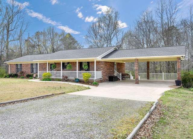 Property at 604 Edgil Rd, Jasper, AL 35503, 3 beds, 2 baths