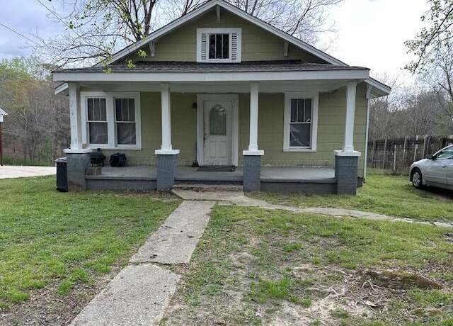 Property at 1619 14th Ave, Haleyville, AL 35565, 2 beds, 1 bath