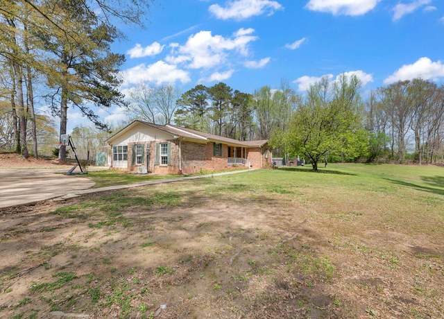 Property at 1375 Drummond Rd, Jasper, AL 35504, 3 beds, 2.5 baths