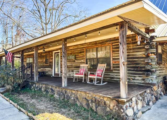 Property at 180 Foothill Rd, Winfield, AL 35594, 3 beds, 3 baths