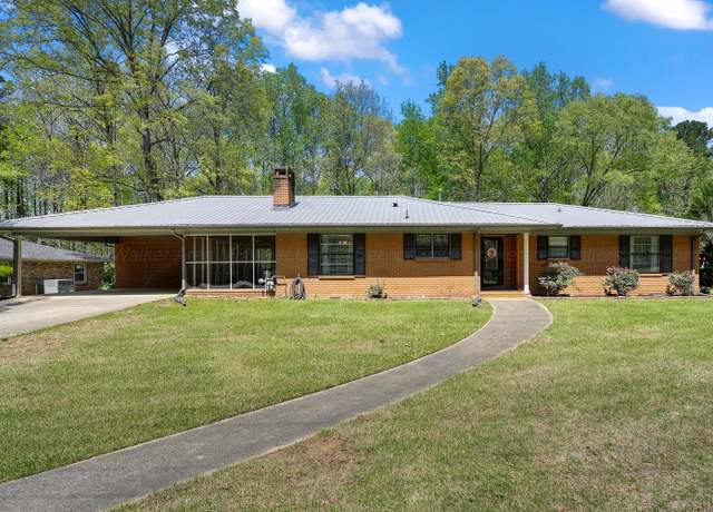 Property at 2809 Wildwood Dr, Jasper, AL 35504, 3 beds, 2 baths