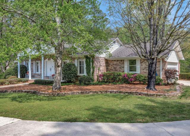 Property at 801 Excalibur Dr, Jasper, AL 35503, 7 beds, 4 baths