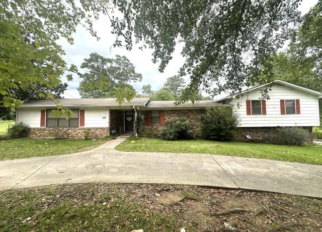 Property at 300 W Ridgewood Rd, Jasper, AL 35504, 4 beds, 3 baths