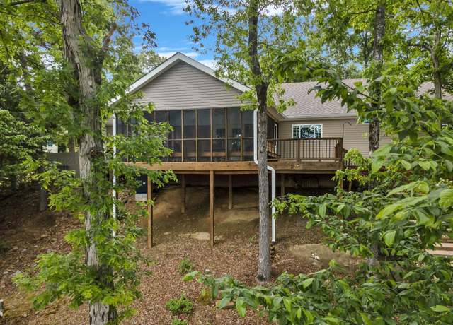 Property at 924 County Road 3174, Houston, AL 35572, 3 beds, 2 baths