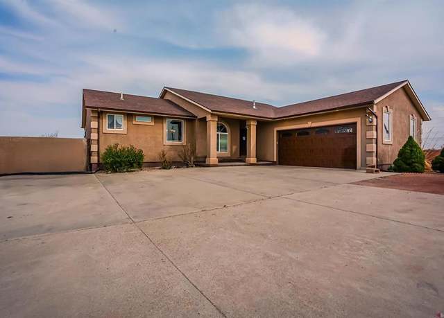 Property at 444 S Gilia Dr, Pueblo, CO 81007, 5 beds, 3 baths