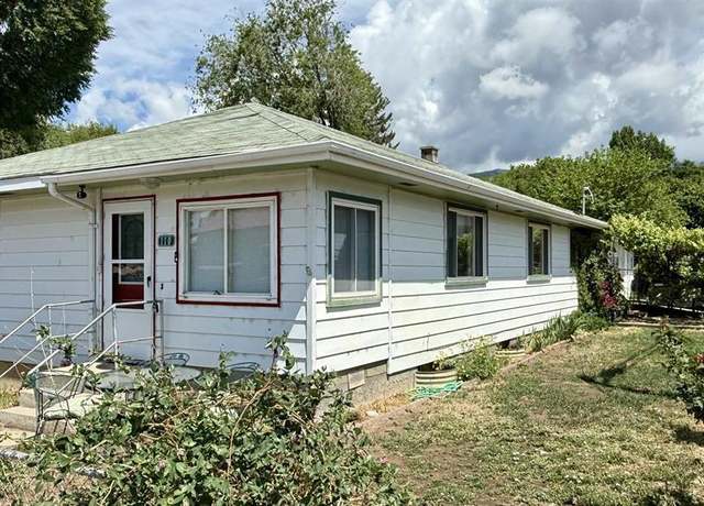Property at 110 2nd St, Paonia, CO 81428, 3 beds, 2.5 baths