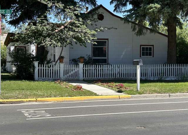 Property at 718 W New York St, Gunnison, CO 81230, 2 beds, 2 baths