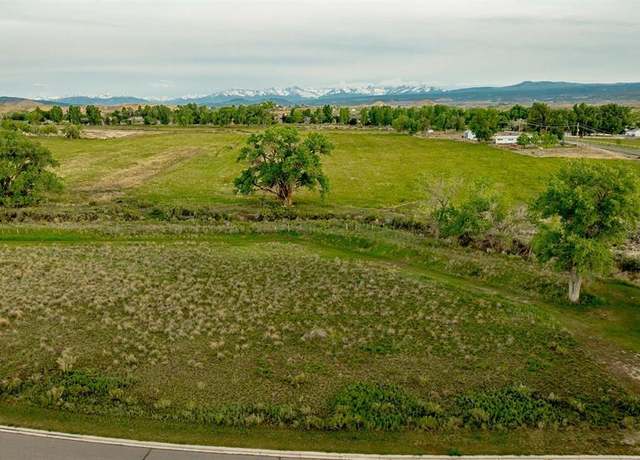 Property at 3302 Donnegal Dr, Montrose, CO 81401