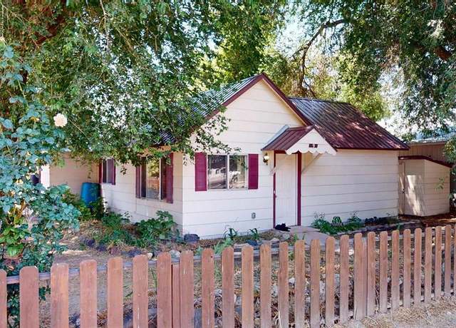 Property at 9 3rd St, Paonia, CO 81428, 3 beds, 1 bath