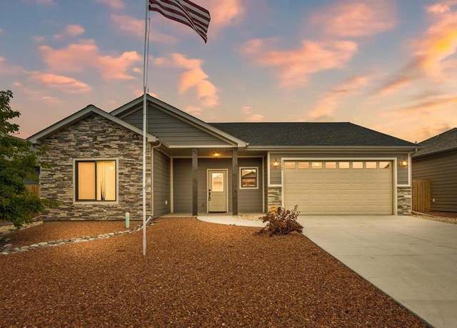 Property at 1325 Owl Creek Ave, Montrose, CO 81401, 3 beds, 2 baths
