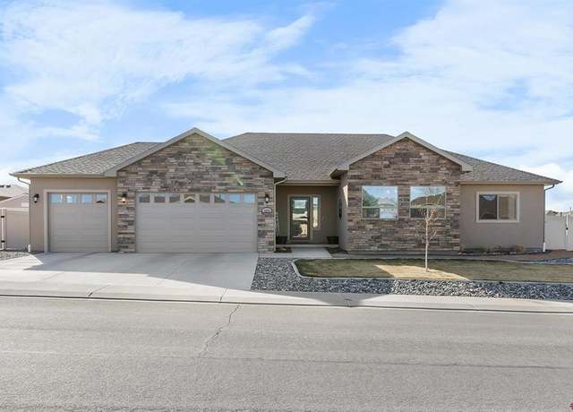 Property at 3604 Woodford Ave, Montrose, CO 81401, 3 beds, 2 baths