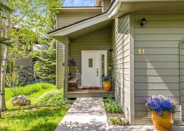 Property at 11 St. Andrews Cir, Crested Butte, CO 81224, 3 beds, 3 baths