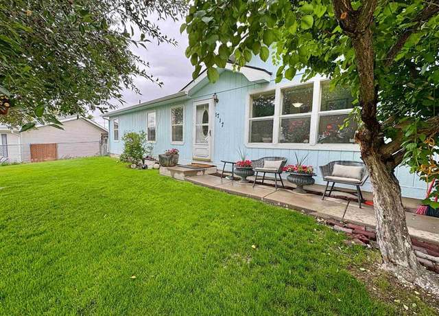 Property at 1717 Pioneer Cir, Delta, CO 81416, 4 beds, 2 baths