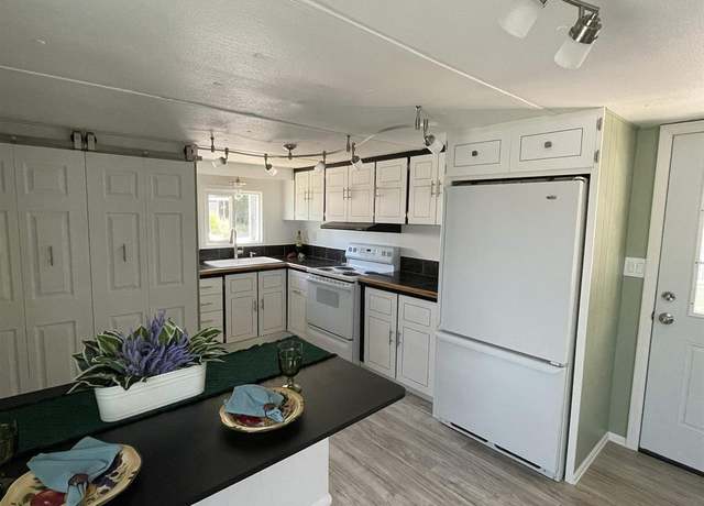 Property at 383 S Hillcrest Dr #58, Montrose, CO 81401, 2 beds, 1 bath