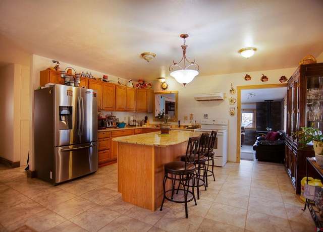 Property at 13467 L Rd, Montrose, CO 81403, 4 beds, 2 baths