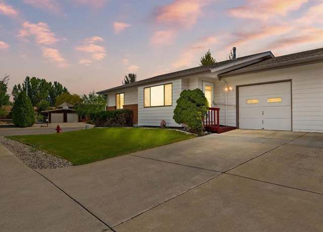 Property at 2136 Stratford Dr Unit A, Montrose, CO 81401, 2 beds, 2 baths