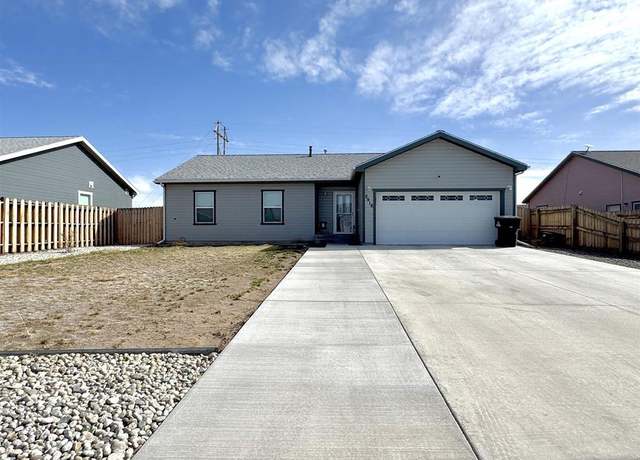 Property at 2916 W 6th St, Alamosa, CO 81101, 4 beds, 2 baths