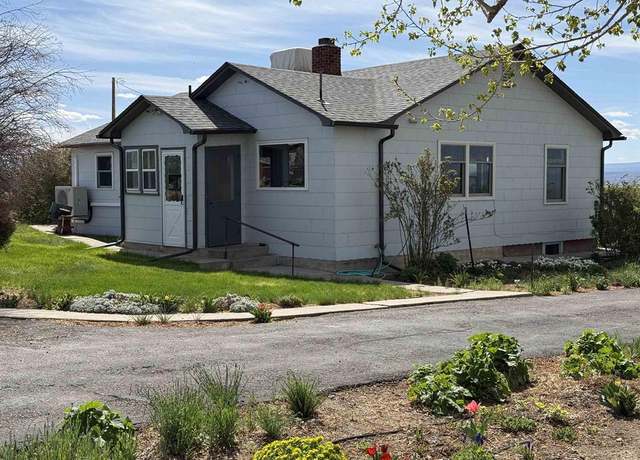 Property at 25593 North Rd, Hotchkiss, CO 81419, 3 beds, 1.5 baths
