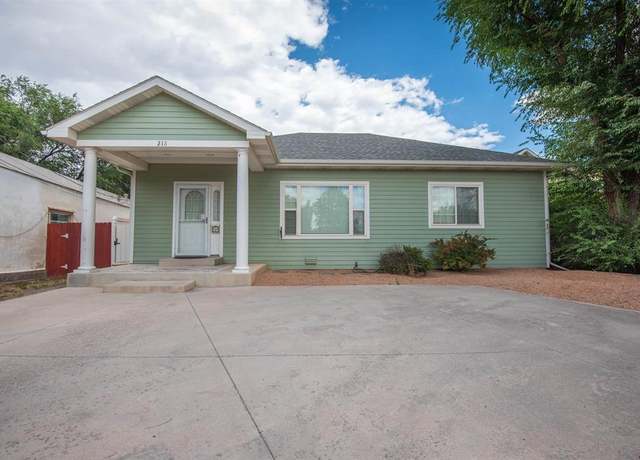 Property at 218 N Stough Ave, Montrose, CO 81401, 2 beds, 1.5 baths