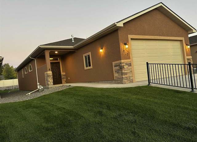 Property at 1427 Rainier Ln, Delta, CO 81416, 3 beds, 2 baths