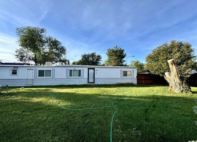 Property at 233 Montrose Ct, Montrose, CO 81401, 2 beds, 1 bath