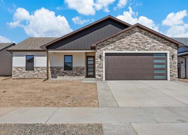 Property at 623 Vermillion Ave, Montrose, CO 81403, 3 beds, 2 baths