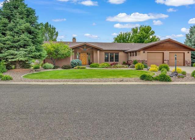 Property at 1000 SE Fairway Dr, Cedaredge, CO 81413, 3 beds, 2 baths