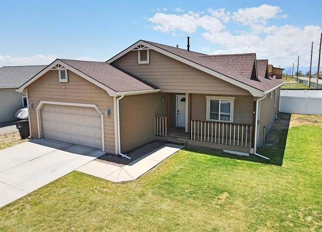 Property at 1656 Pikes Peak Pl, Alamosa, CO 81101, 3 beds, 2 baths