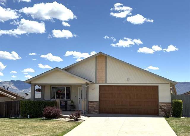 Property at 711 Jennings Dr, Cortez, CO 81321, 3 beds, 2 baths