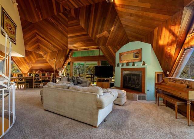 Property at 332 Highland Hill Dr, Durango, CO 81301, 3 beds, 2 baths
