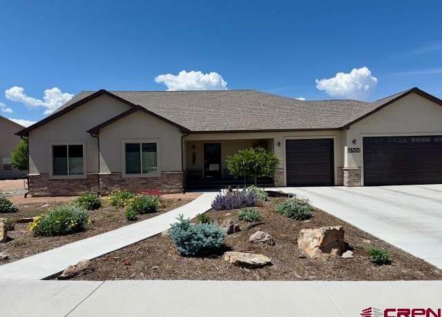 Property at 1600 Hickory Dr, Montrose, CO 81401, 3 beds, 2 baths