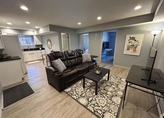 Property at 634 E 8th Ave #7, Durango, CO 81301, 2 beds, 1 bath