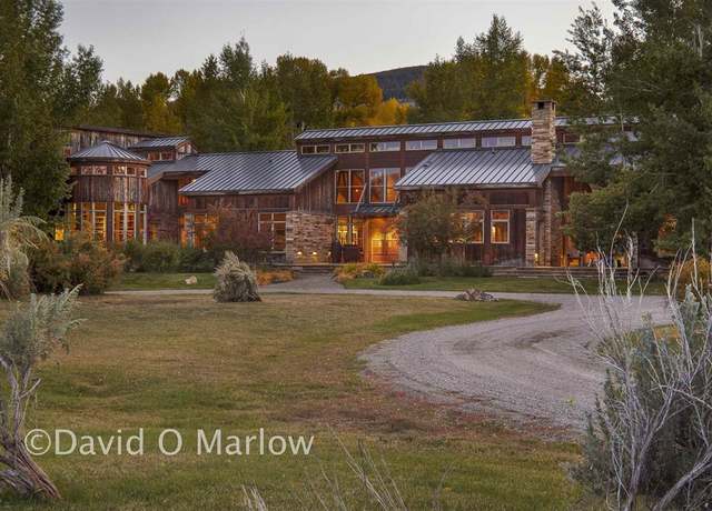 Property at 505 Eagle Creek Rd, Gunnison, CO 81230, 5 beds, 6 baths