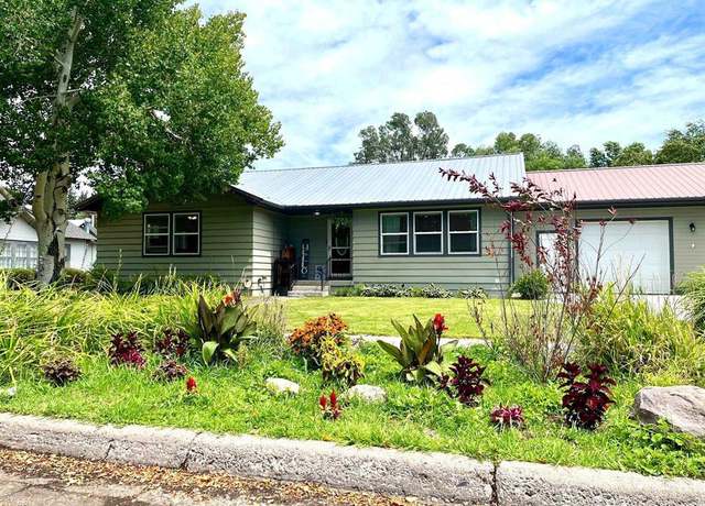 Property at 230 Morris St, Monte Vista, CO 81144, 5 beds, 3 baths