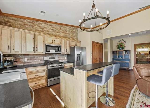 Property at 234 Thistle Dr, Montrose, CO 81403, 4 beds, 3 baths