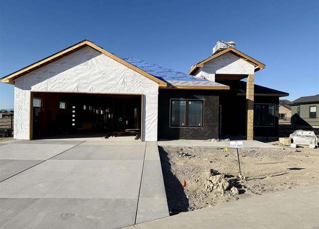 Property at 2403 Torrence Dr, Montrose, CO 81401, 3 beds, 2 baths