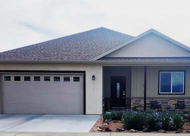 Property at 2948 Glacier Dr, Montrose, CO 81401, 3 beds, 2 baths