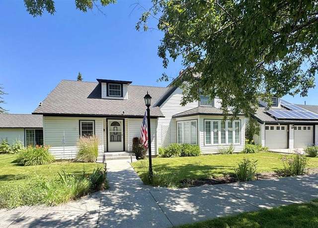 Property at 405 1st Ave, Monte Vista, CO 81144, 4 beds, 3 baths