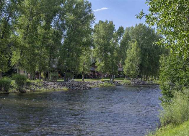 Property at 66 E Cottonwood Rd Unit B, Gunnison, CO 81230, 3 beds, 2 baths