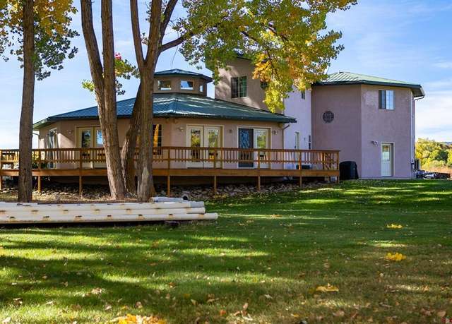 Property at 821 E Bridge St, Hotchkiss, CO 81419, 5 beds, 3 baths